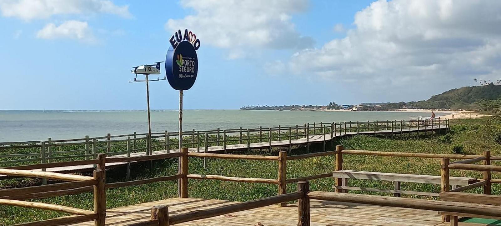 Hotel Ponta De Areia Порту-Сегуру Экстерьер фото