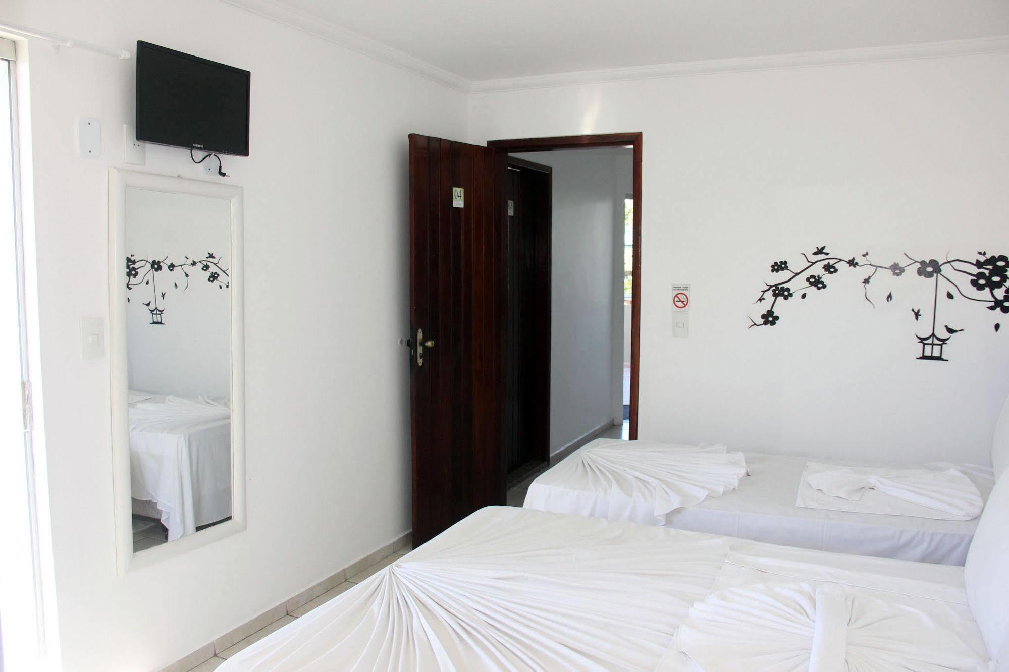 Hotel Ponta De Areia Порту-Сегуру Экстерьер фото